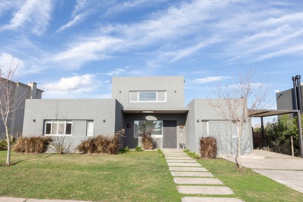 Sale San Rafael 4 Bedrooms Plus Office