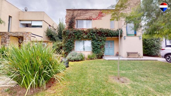 Venta casa 5 Ambientes Barrancas de Santa Maria
