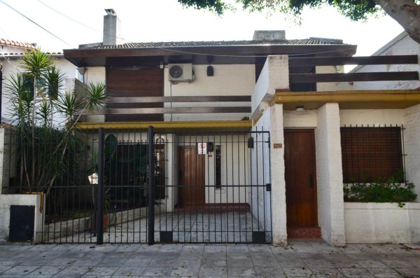 Sale - 5-Room House in La Lucila, Garage, Patio, Service Quarters