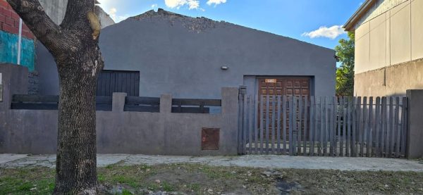 Casa sobre lote de 300 m² en ubicación estratégica