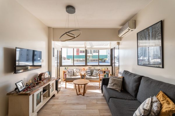 4-Room Apartment For Sale Florida With Parking