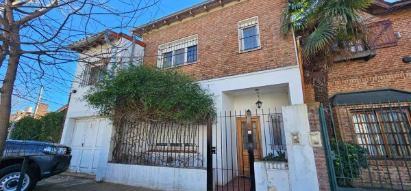 Venta Casa 5 Ambientes + Playroom Acassuso