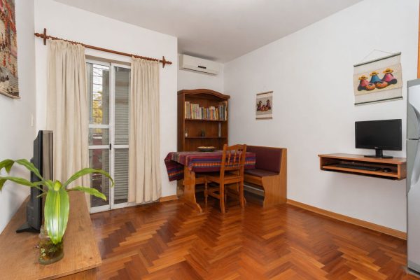 1-bedroom Apartment in CARAPACHAY, trade accepted,
