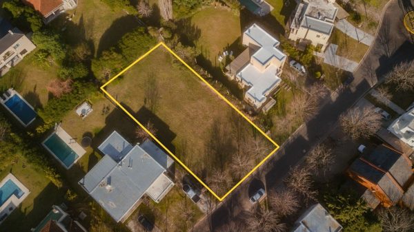 Lot for Sale in Santa Catalina Neighborhood