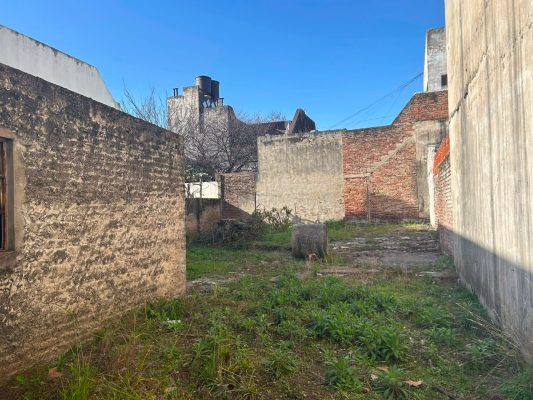 Excellent Lot for sale – downtown Villa Martelli