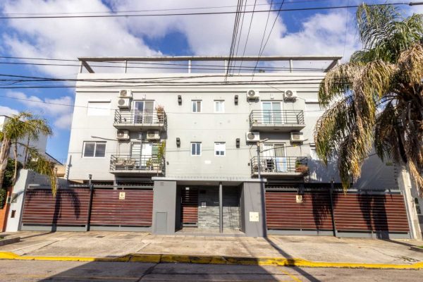 For Sale 1-bedroom Apartment - Munro