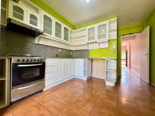 2-bedroom Duplex with Garden, Grill and Garage
