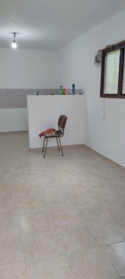 Lot with house for sale in Benavidez for renovation