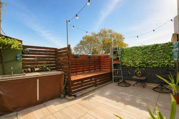 Triplex House For Sale 2-bedroom Terrace Florida
