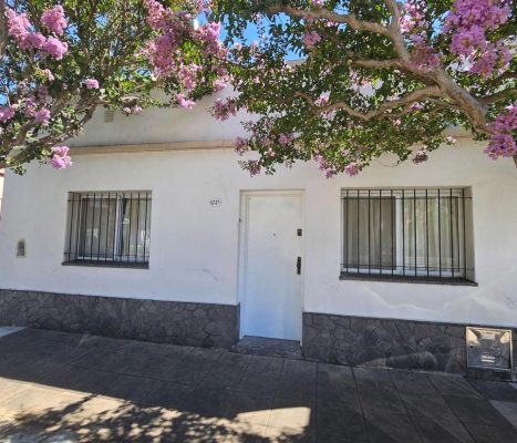 Beautiful House on own lot San Fernando