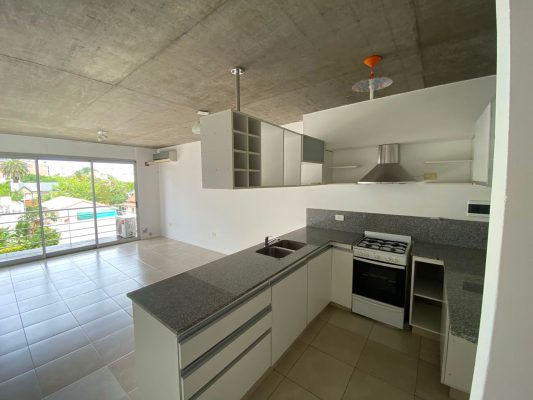 For Sale 1-bedroom Apartment with Toilette and Garage Tigre