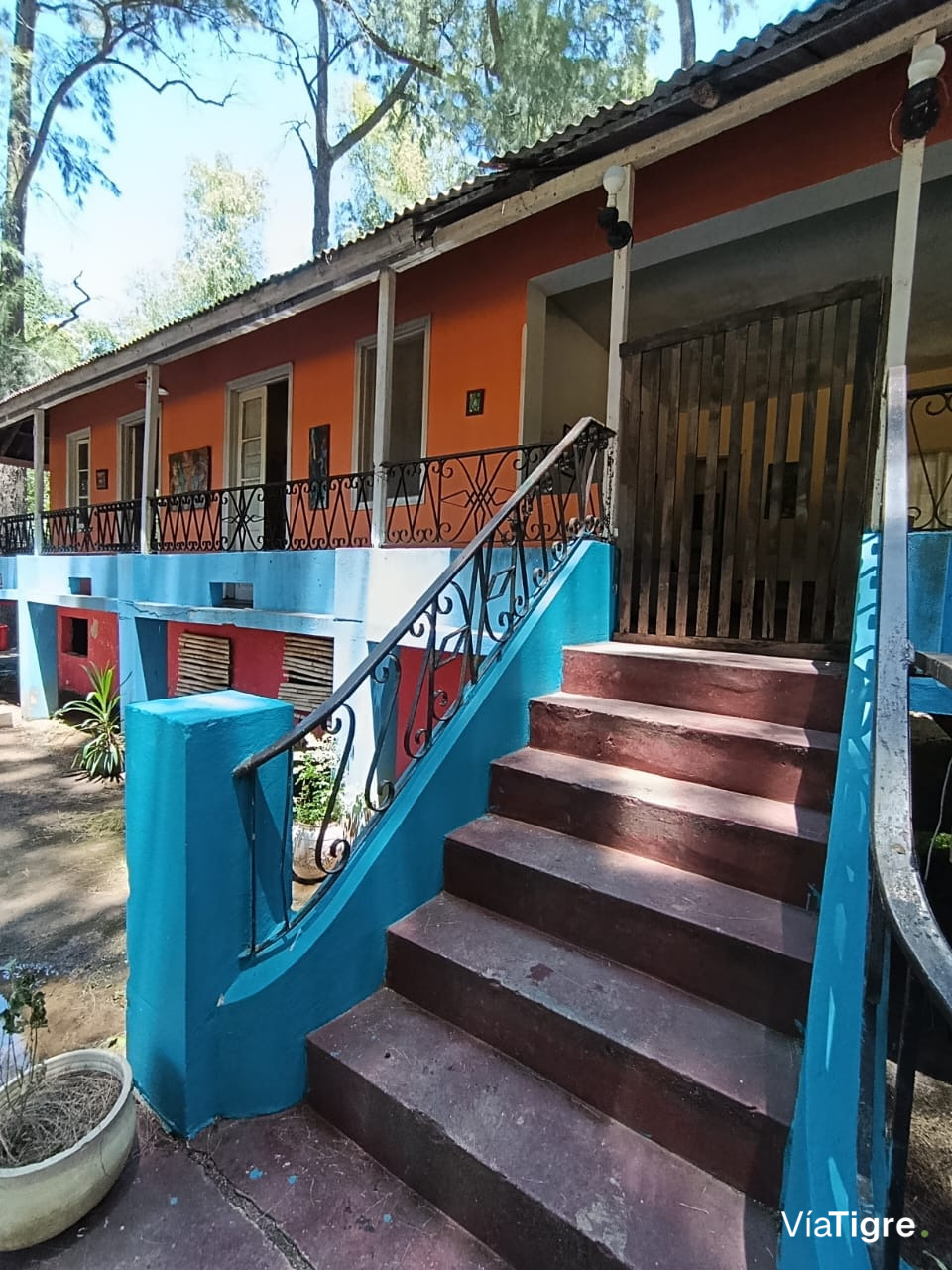Vista frente izquierdo